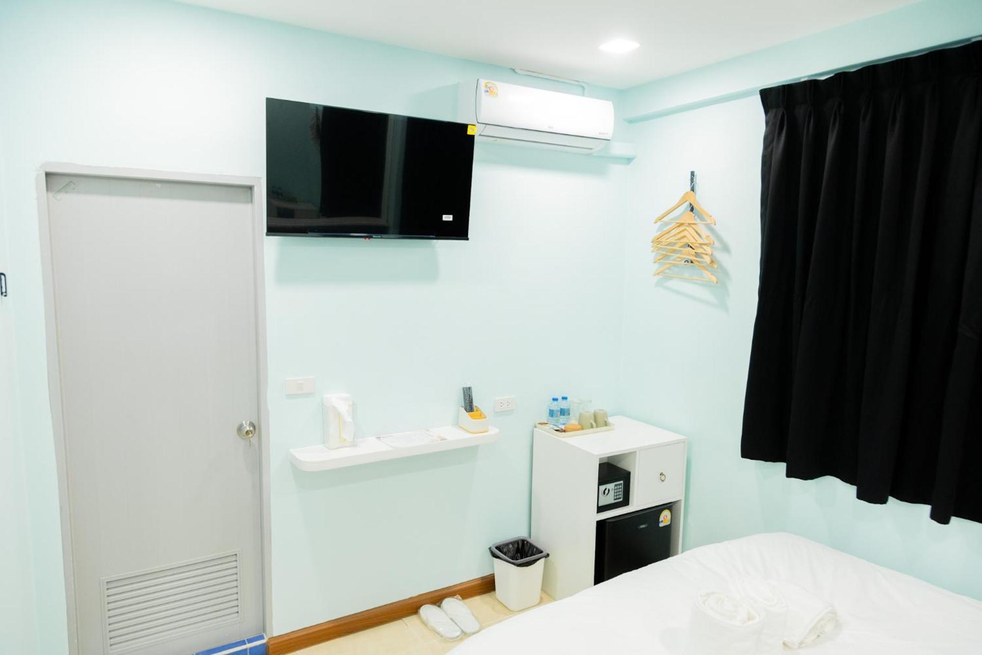 Cozy Stay Inn Бангкок Экстерьер фото