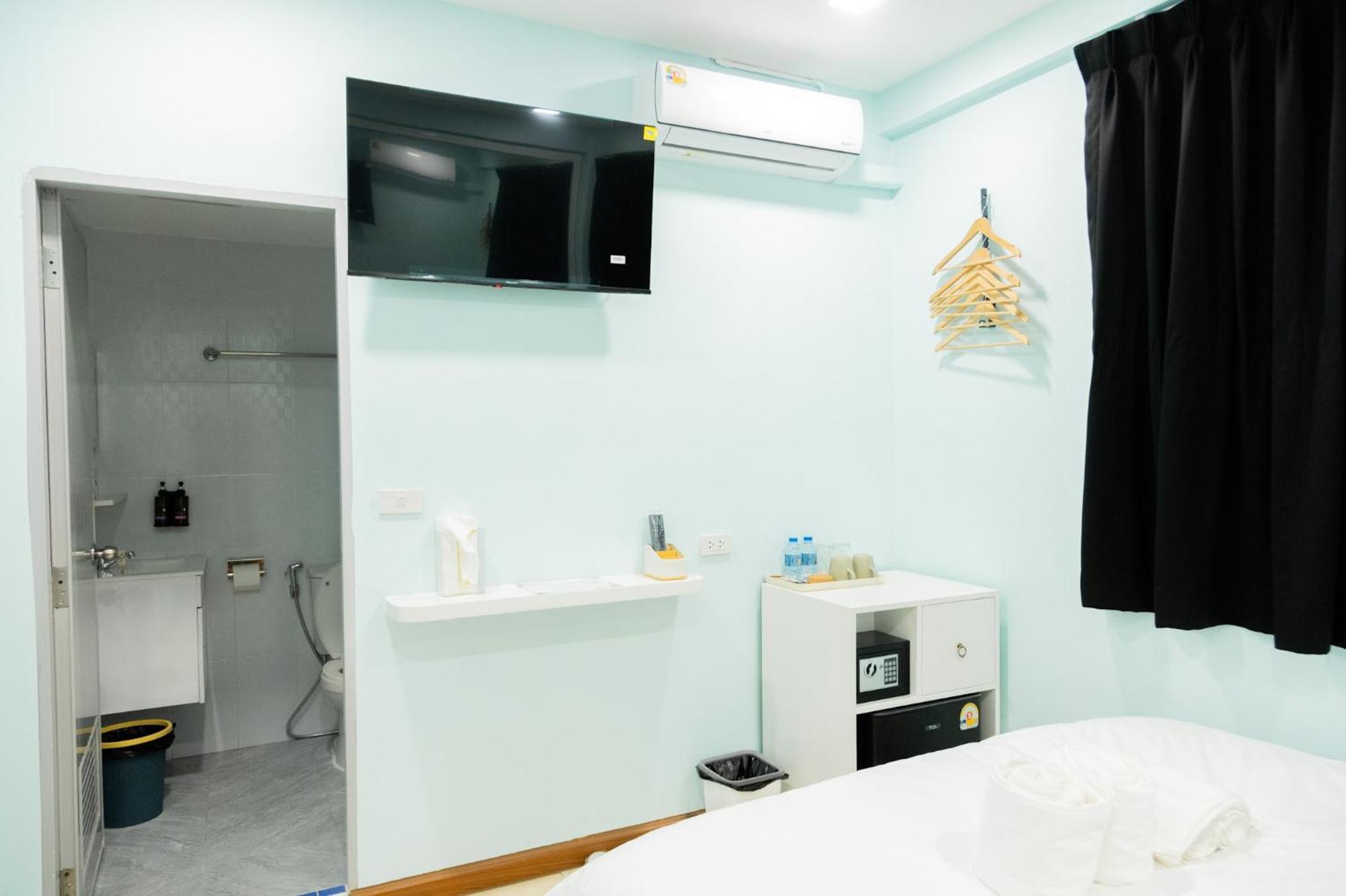 Cozy Stay Inn Бангкок Экстерьер фото
