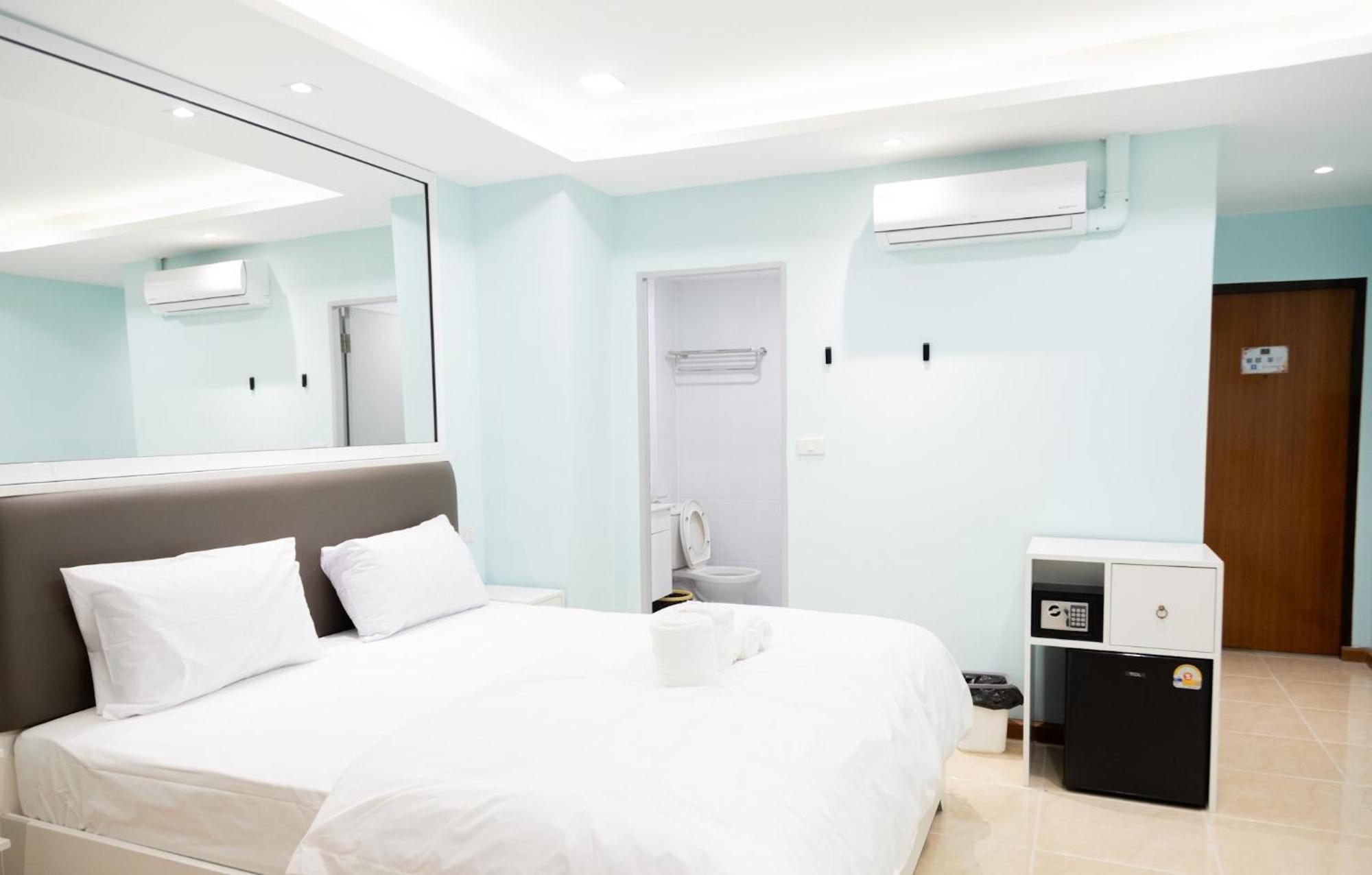 Cozy Stay Inn Бангкок Экстерьер фото