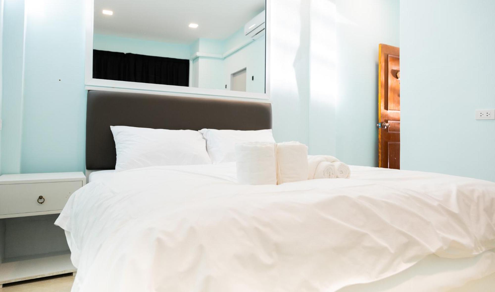 Cozy Stay Inn Бангкок Экстерьер фото