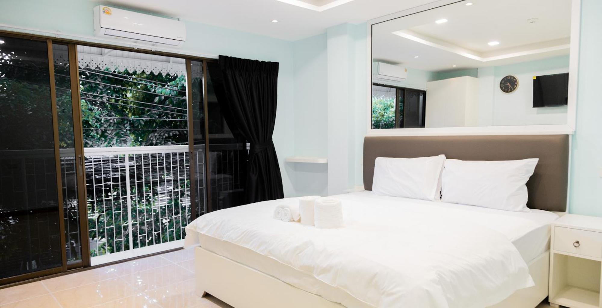 Cozy Stay Inn Бангкок Экстерьер фото