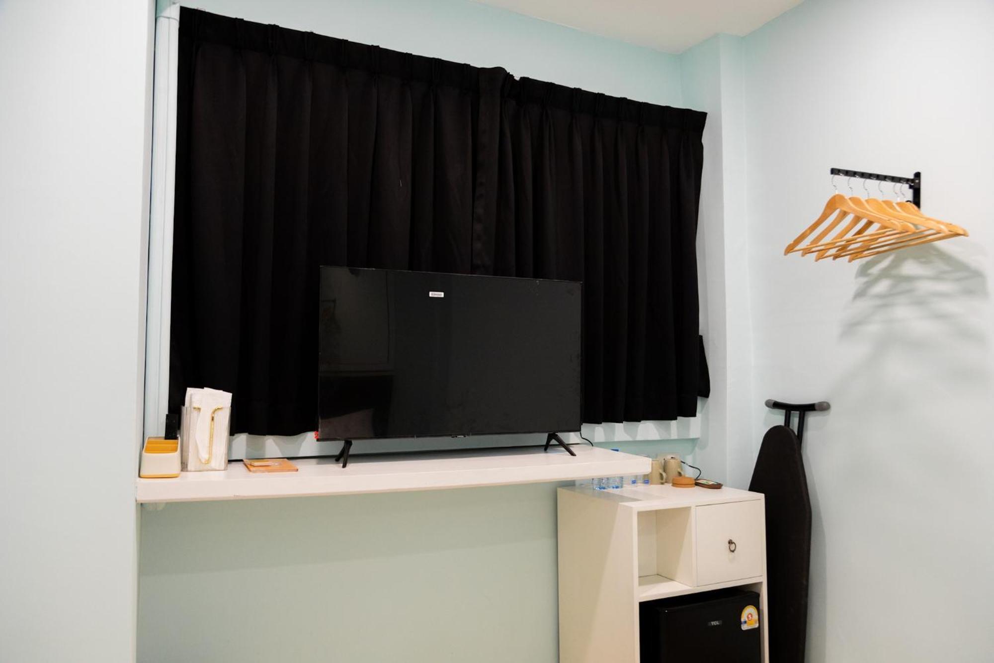 Cozy Stay Inn Бангкок Экстерьер фото