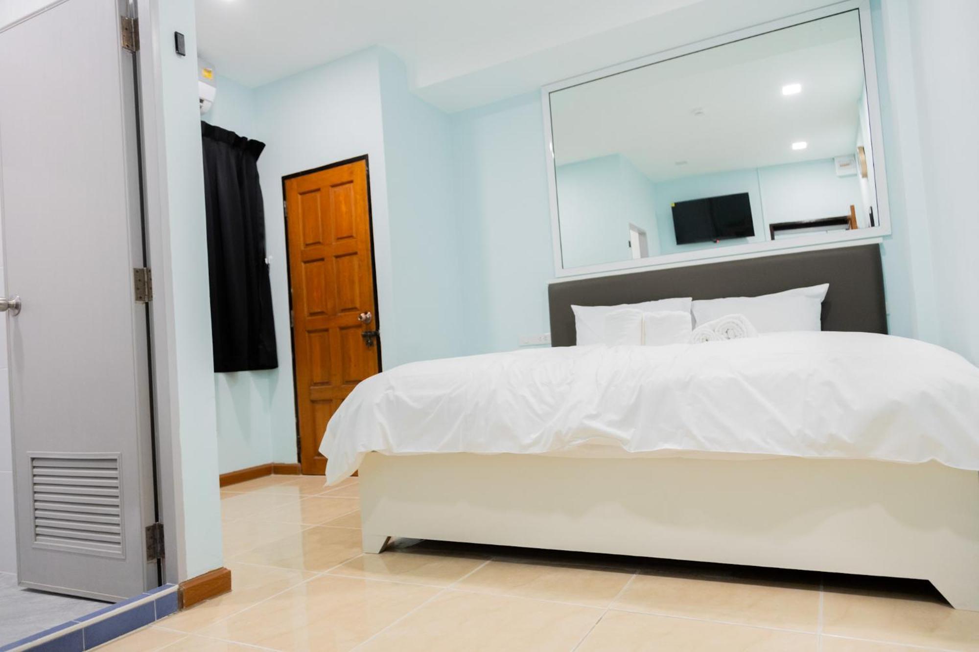 Cozy Stay Inn Бангкок Экстерьер фото
